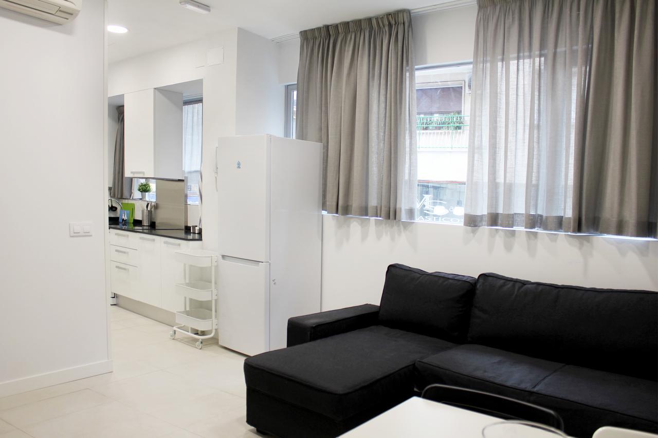 מדריד Apartamentos Funway מראה חיצוני תמונה
