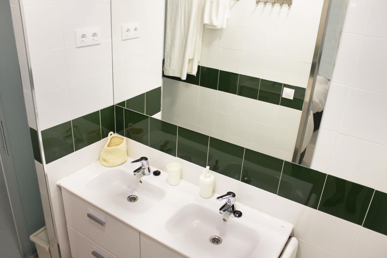 מדריד Apartamentos Funway מראה חיצוני תמונה